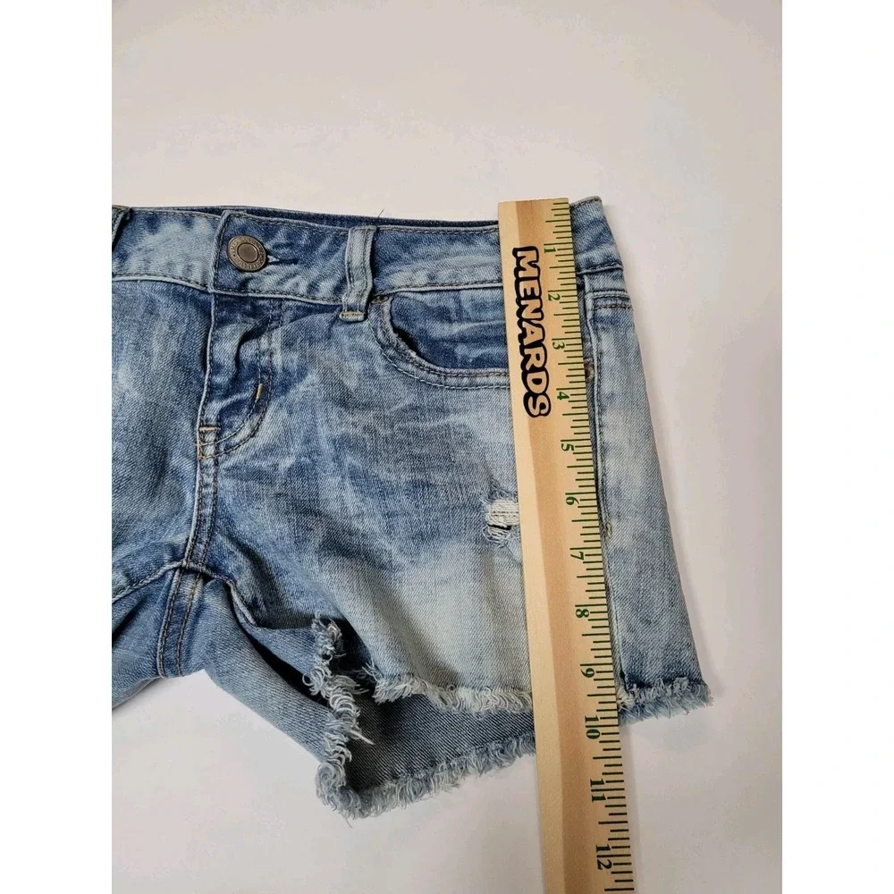 American Eagle AE Denim Shorts Women's 4, Low Rise Cut-off Medium Wash 3